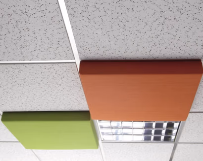 Pannelli fonoassorbenti a soffitto per uffici – soluzioni acustiche per riduzione rumore e miglior comfort negli ambienti di lavoro