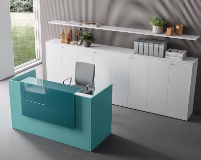 Banco reception compatto colorato per uffici operativi e spazi di accoglienza funzionali