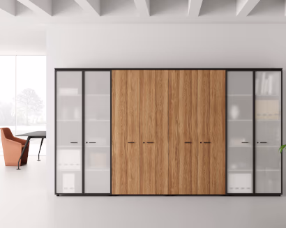 Armadi modulari con ante in legno e vetro per archiviazione ufficio elegante